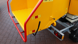 Výkonný štěpkovač na benzín a s brzděným podvozkem (25 HP) LS 160 PB2 Economy (RATO)